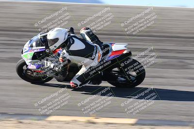 media/Jan-16-2026-CVMA Friday Practice (Fri) [[6f2bf47531]]/3-Racer 2/Session 2 Bowl Entry Pans/